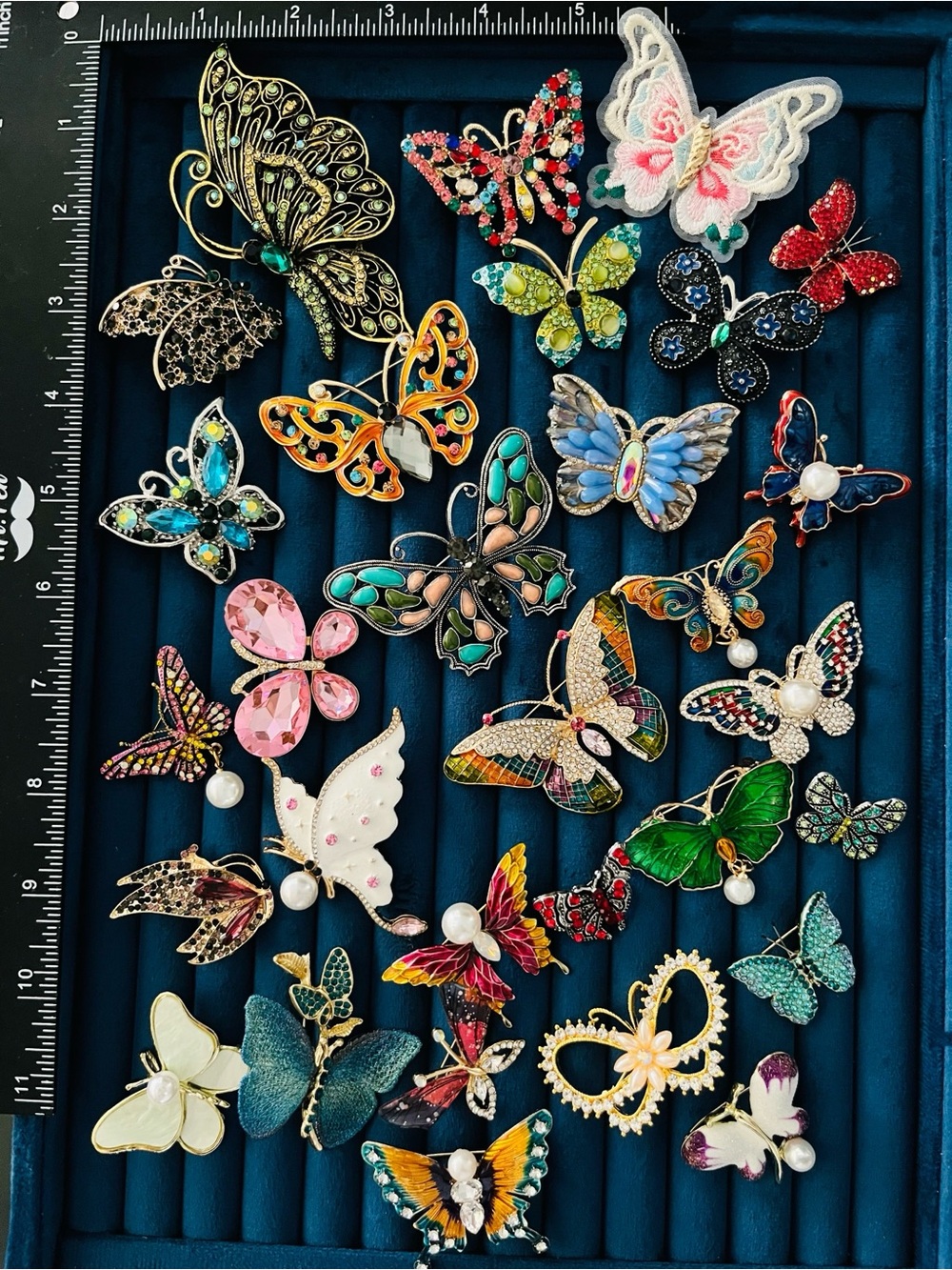Lot of 30 Vintage Style Butterfly Brooches Enamel Crystal Pearl Rhinestone Mixed